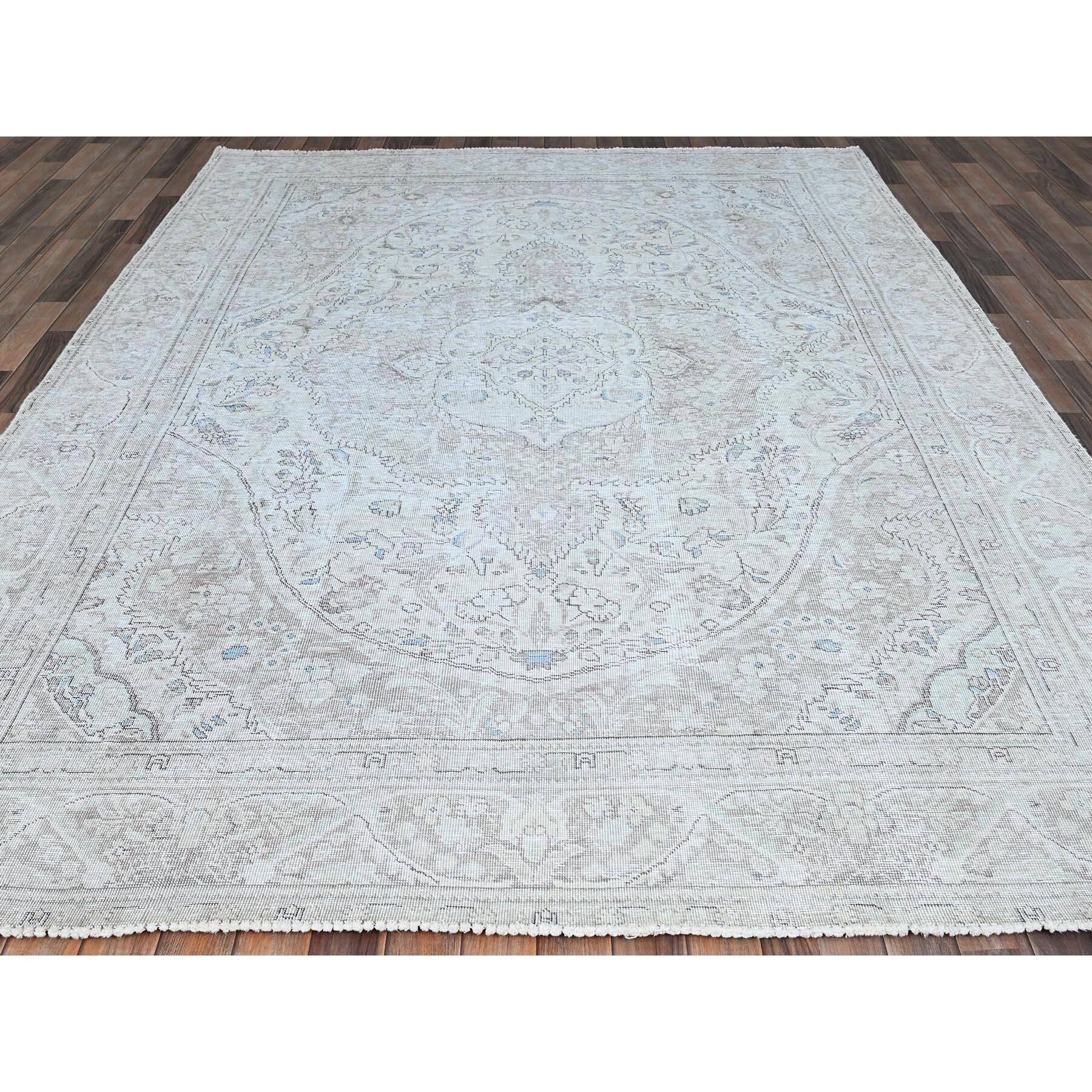 Shahbanu Rugs Silos White Evenly Worn Natural Wool Semi Antique Persian